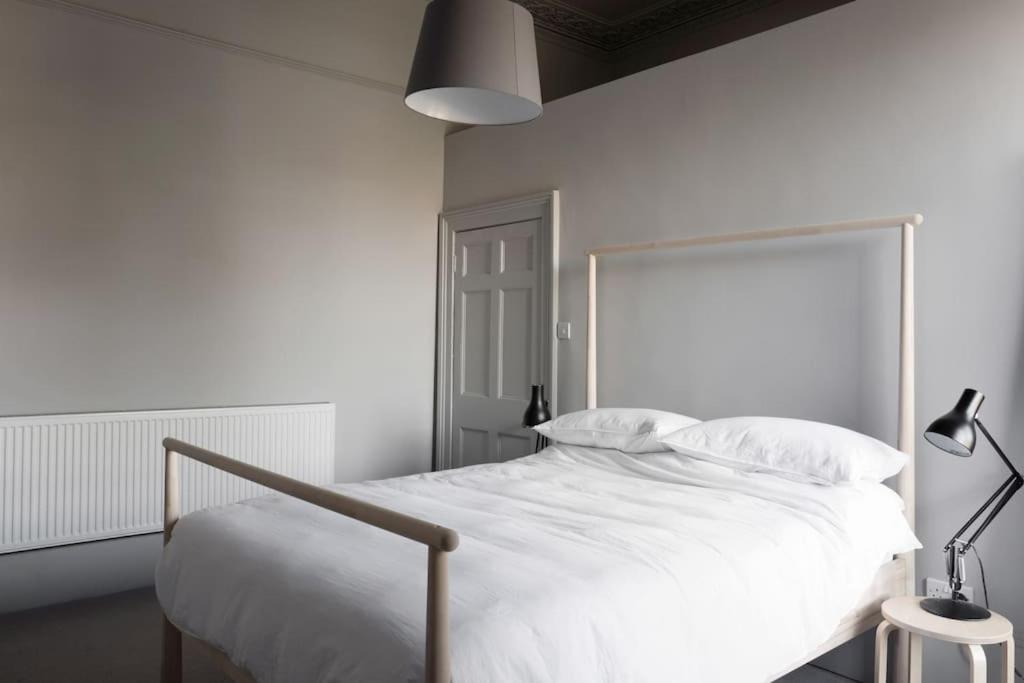 Апартаменти Spacious Georgian Pad - Free Parking - Walk To Бат Екстер'єр фото